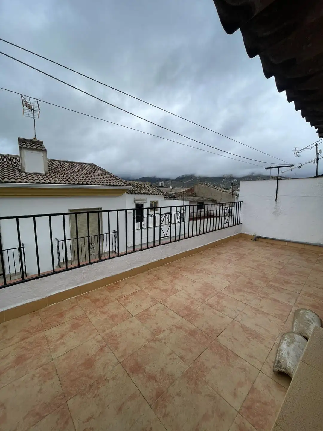CA00877_7