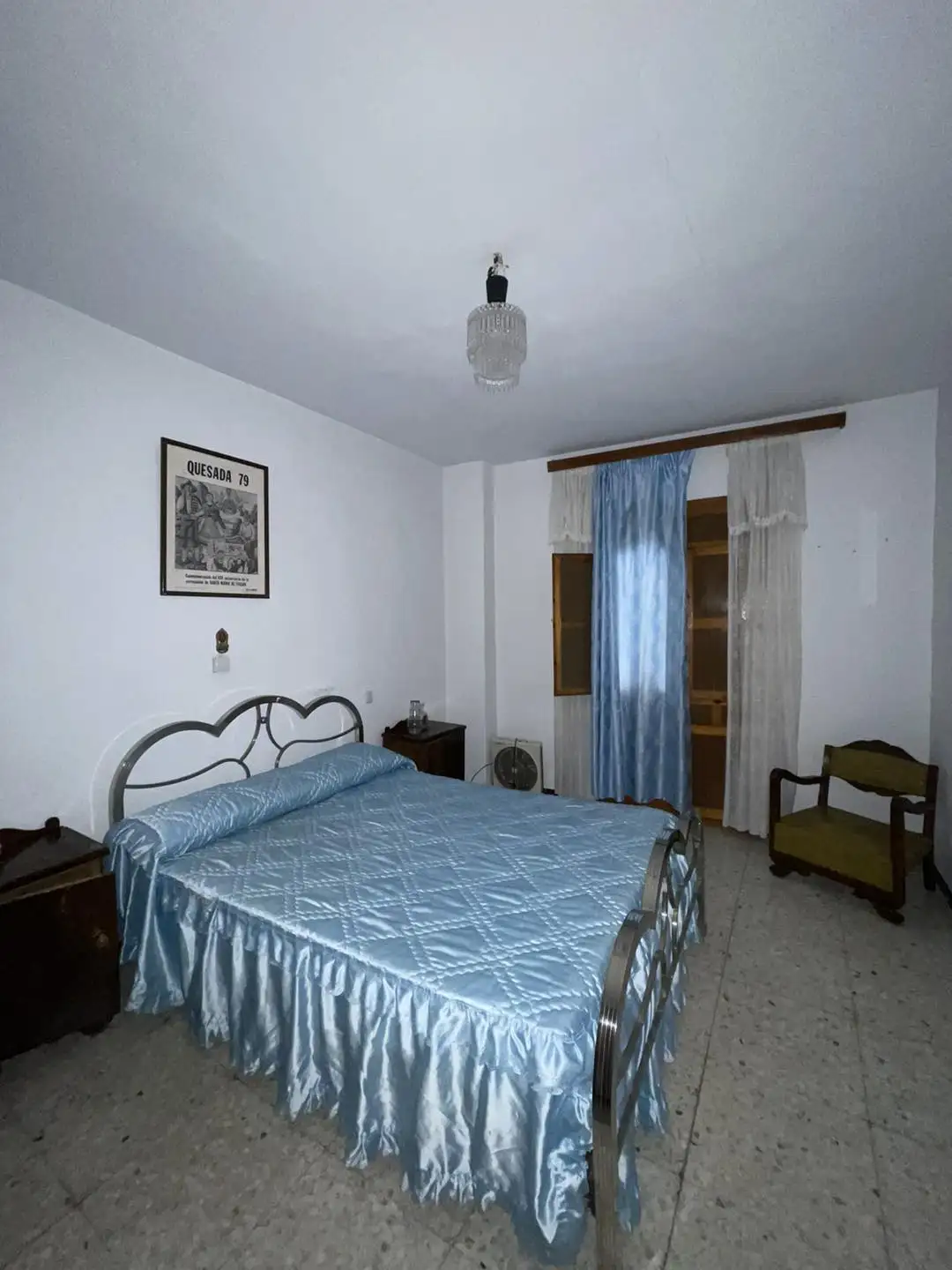 CA00877_8