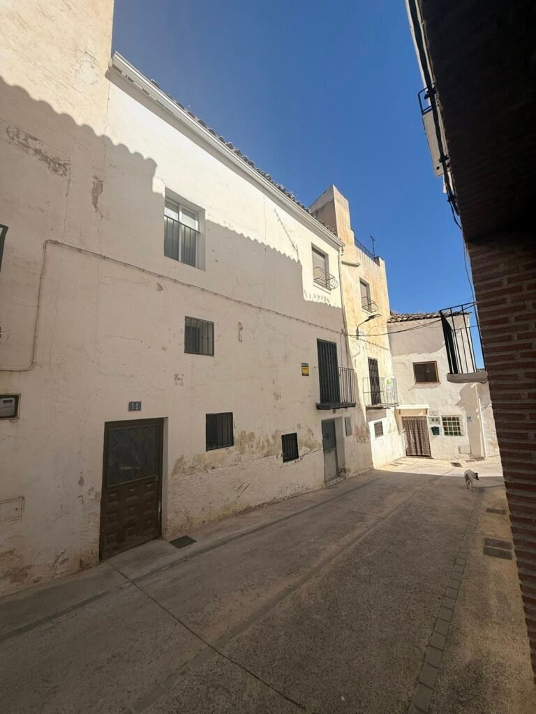 541122428_1379932297471527_2632999698177252787_n