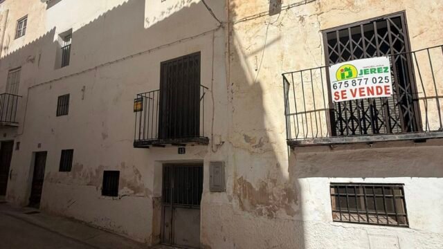 542755479_1379932267471530_4682672894915479286_n