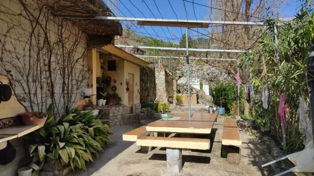 e8c4a167-4058-4953-b807-5953db89644e